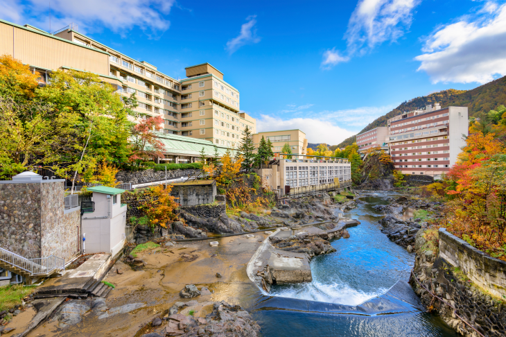 北海道の卒業旅行おすすめスポット10選　7位:湯の川温泉