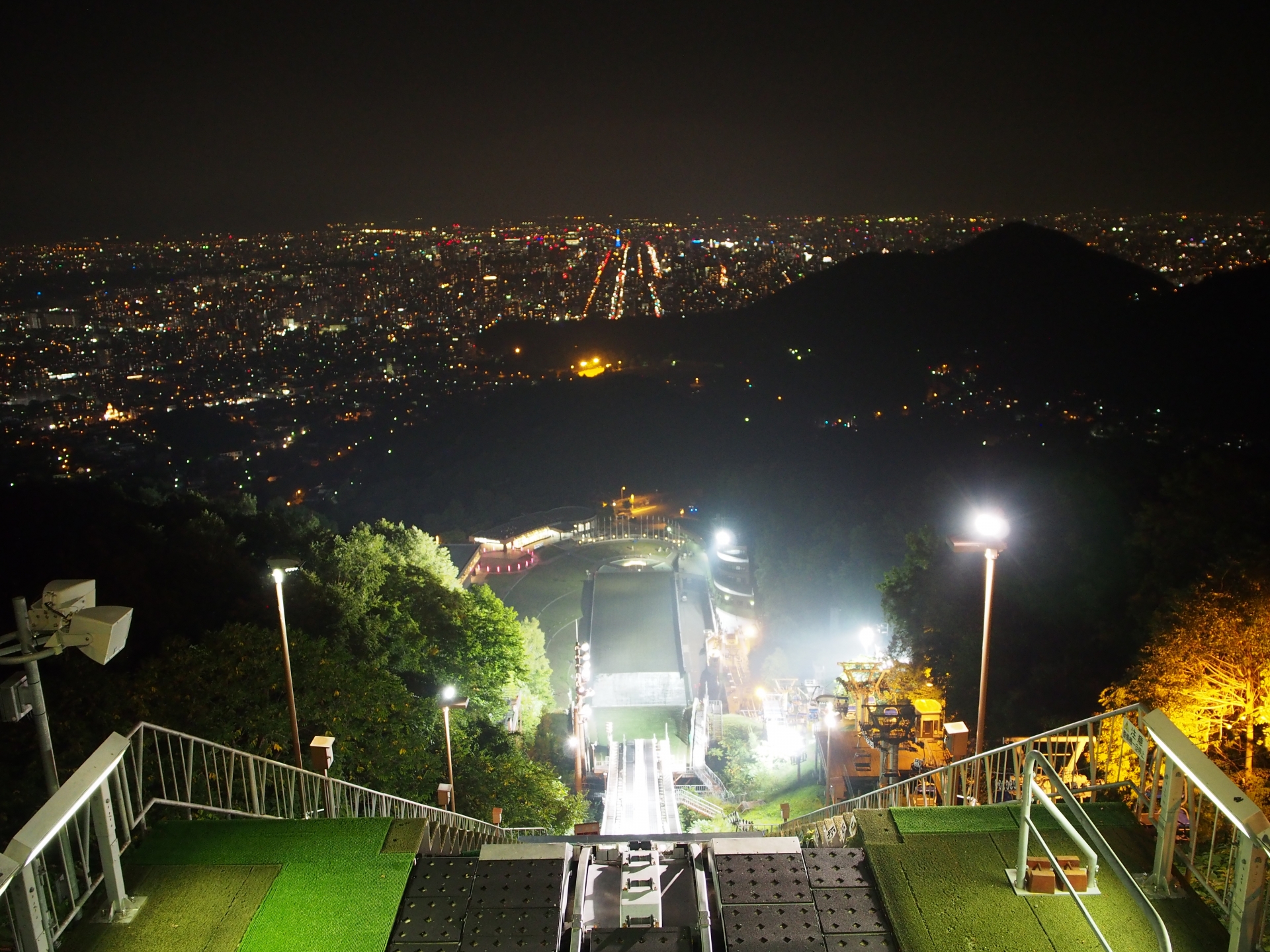 秋の札幌の旅行人気スポット25選　9位:大倉山ジャンプ競技場
