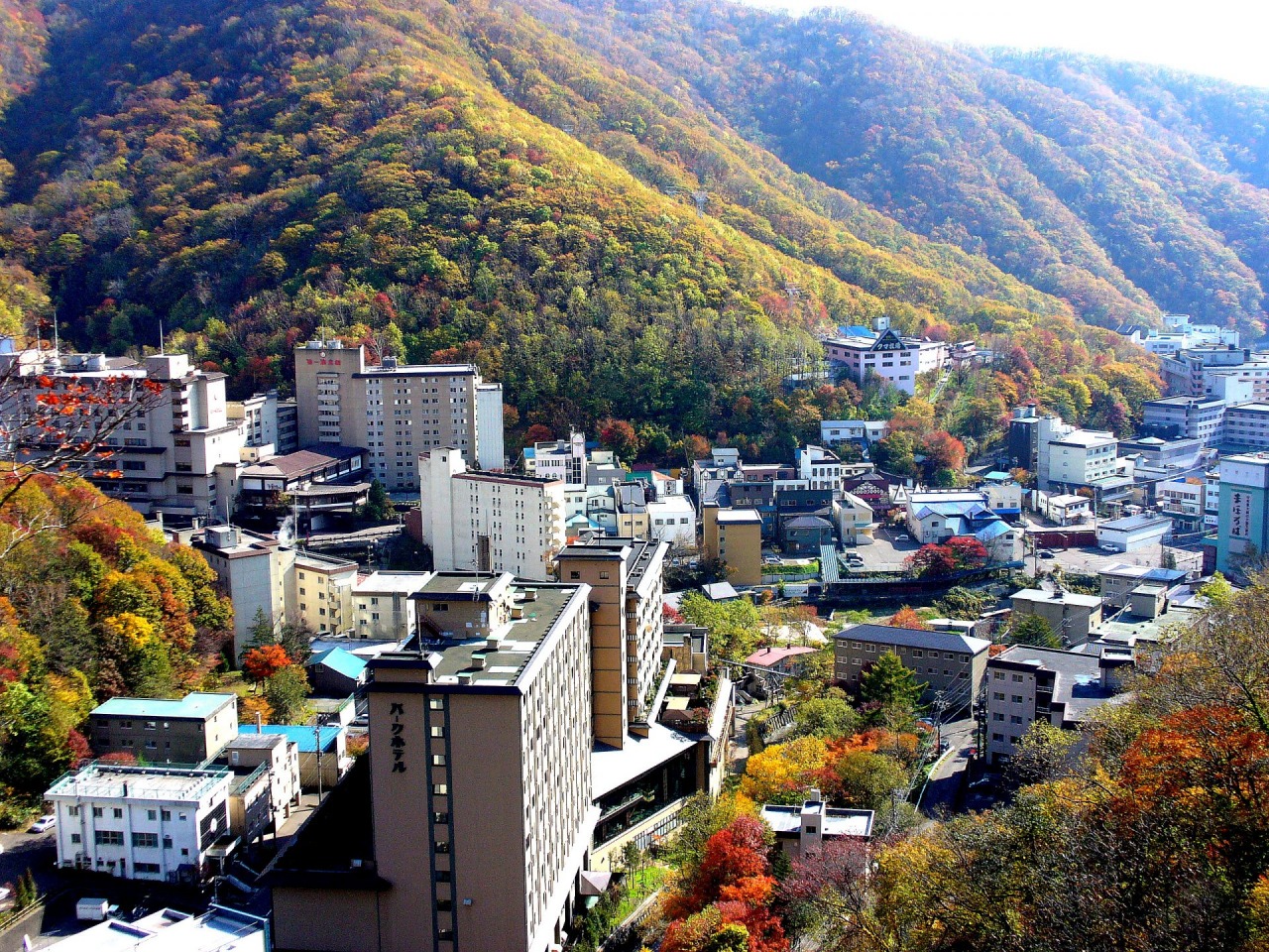 北海道の卒業旅行おすすめスポット10選　10位:登別温泉