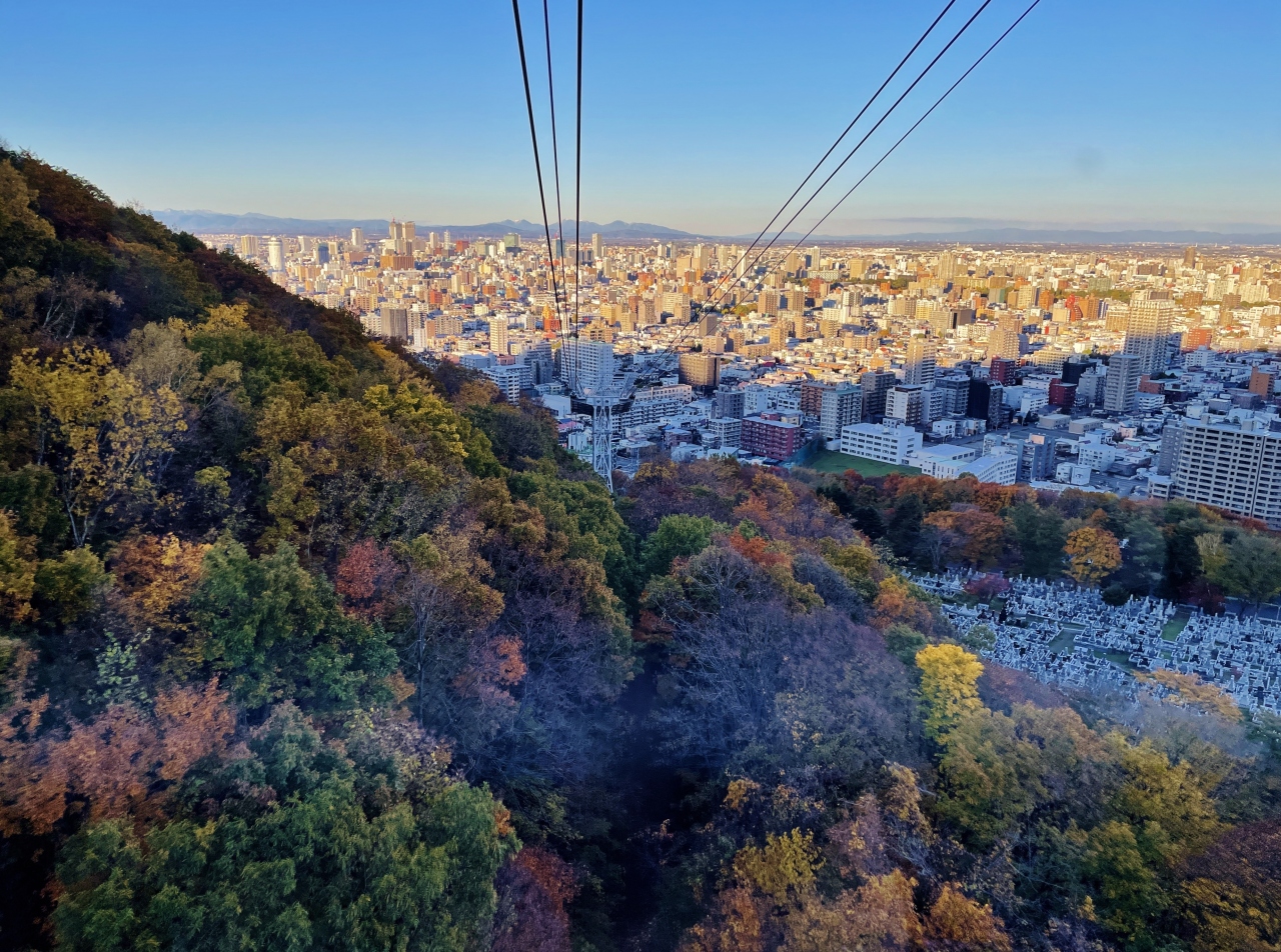 秋の札幌の旅行人気スポット25選　2位:藻岩山