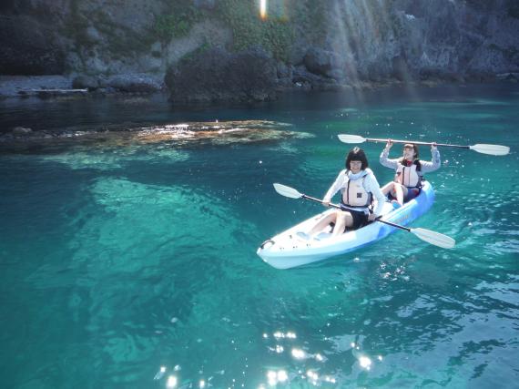 北海道観光で絶景スポット30選　11位:青の洞窟