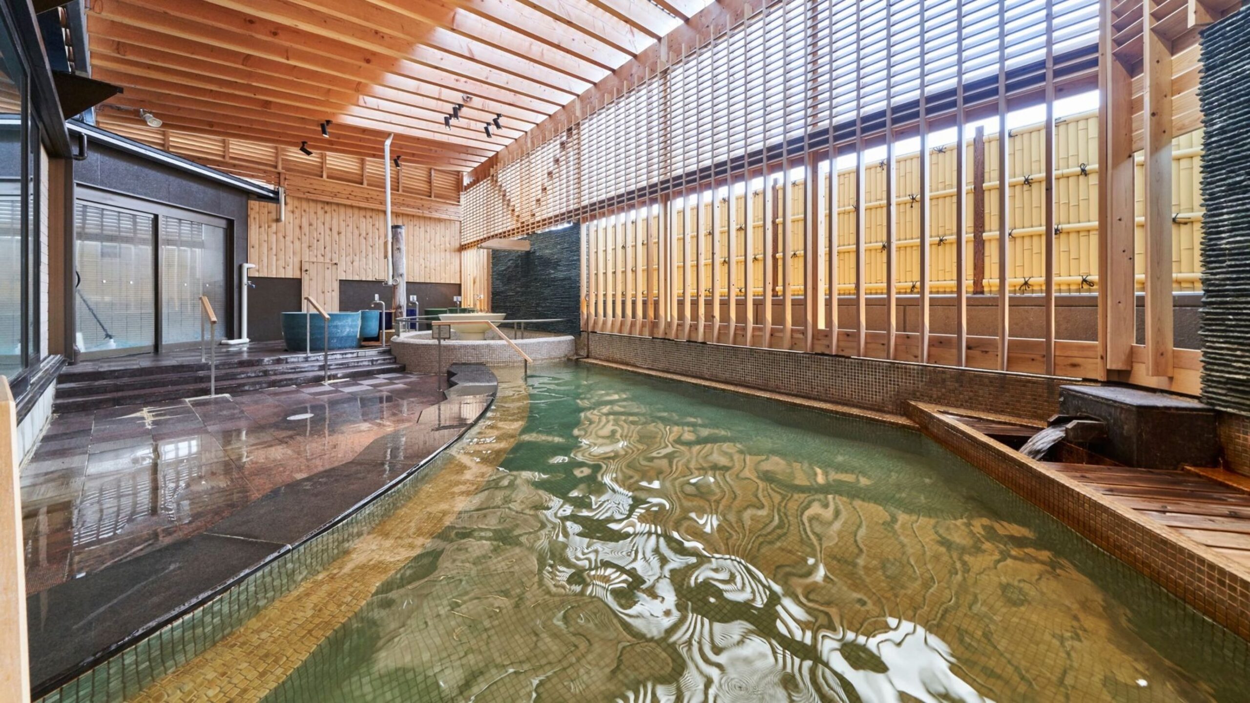 冬　函館　旅行　20選　10位:湯の川温泉
