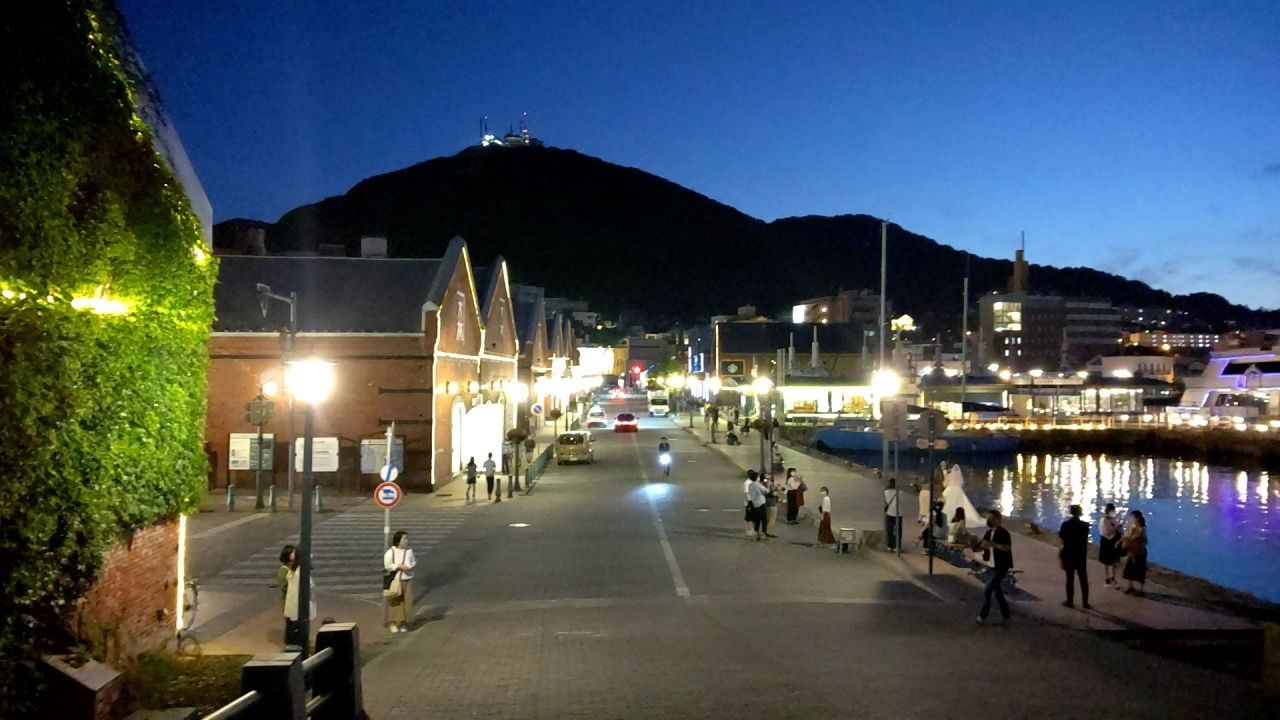 北海道の夜のドライブのおすすめスポット30選　4位:金森赤レンガ倉庫