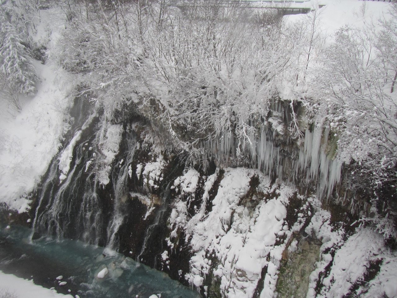 北海道の雪景色のおすすめスポット8位:白ひげの滝