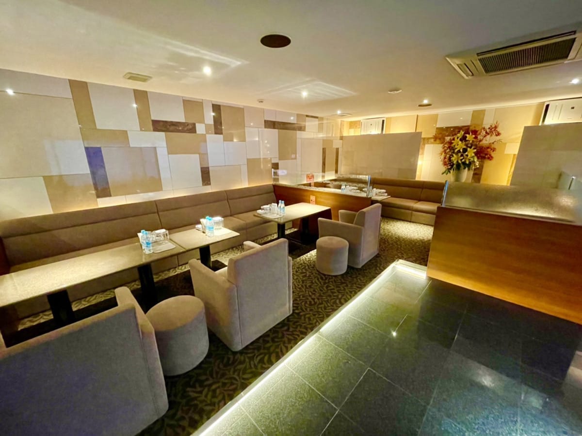 札幌　ニュークラブ　有名　30選　第26位　Lounge VIVERE